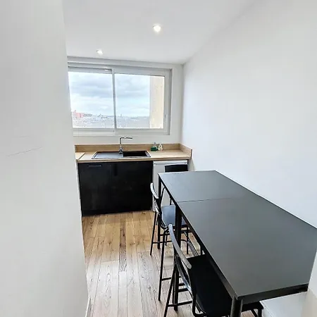 Le Balcon - Vue Sur Canal De Brienne *